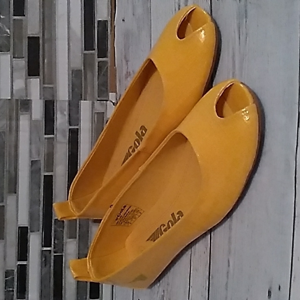 Gola gold yellow slipper flats 💛 4 / 37